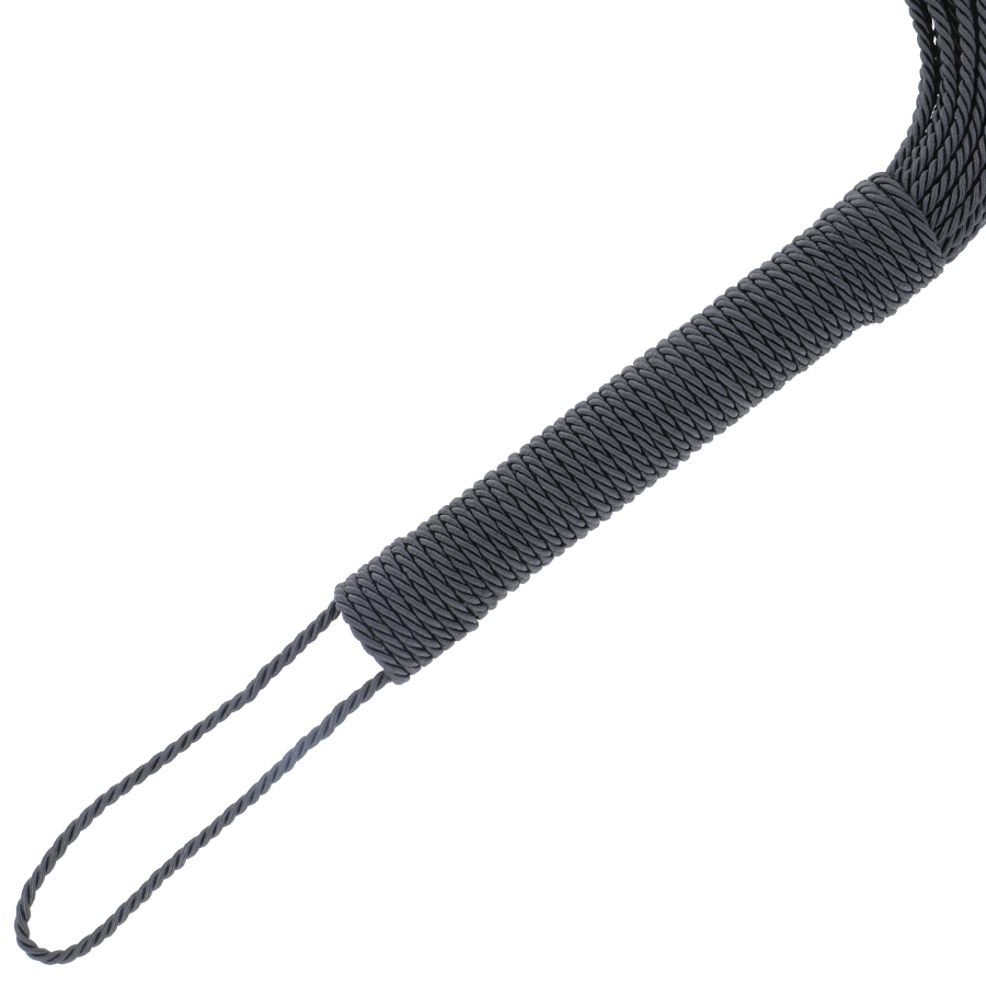 Darkness — Martinet à cordelettes noires 50 cm