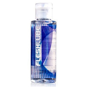 Fleshlube-Water-Flasche mit blauem Etikett