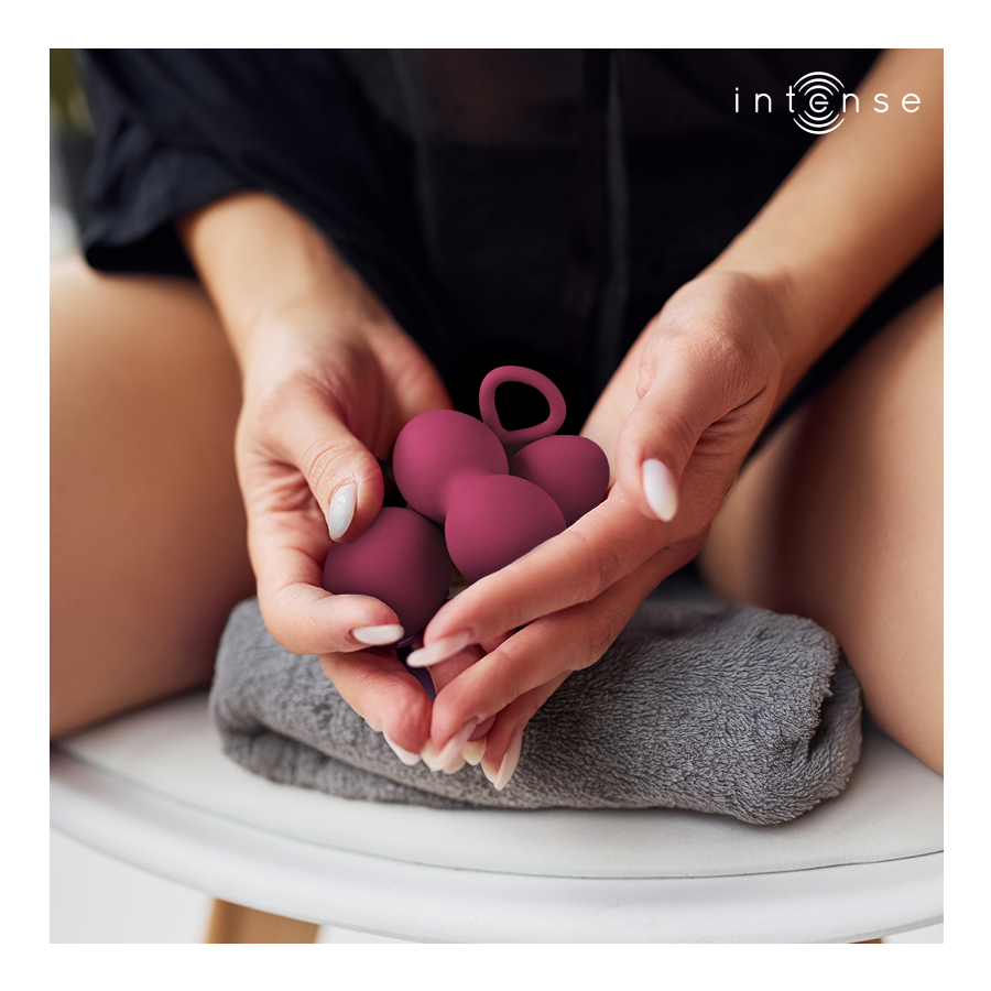 Intense — Kit charli kegel ball bourgogne