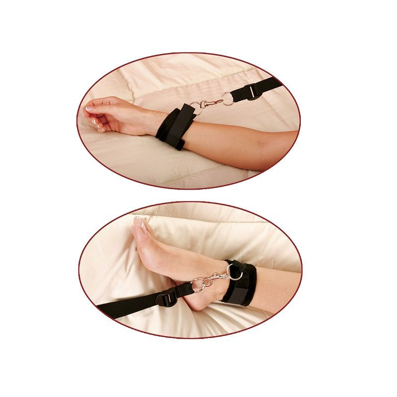Kit bondage da letto Fetish Fantasy Series con quattro bracciali